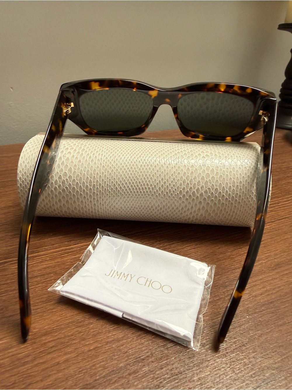 New. Jimmy Choo - Cami - Dark Havana
Sunglasses with Green JC Emblem - Picture 10 of 12